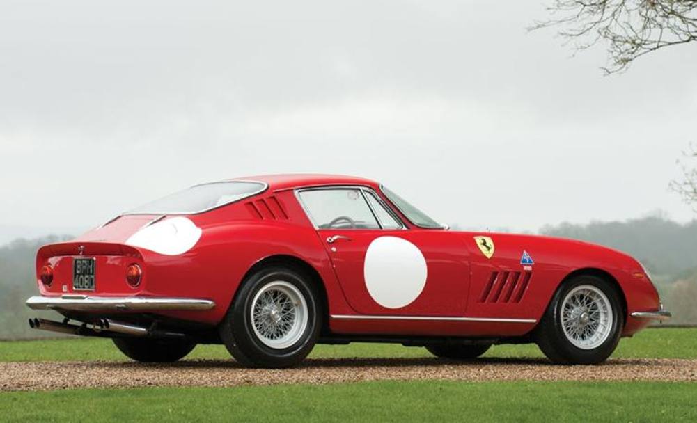 Ferrari 275 GTB/C anno 1966 battuta per 7,860 milioni di dollari all&#39;asta di RM a Monte Carlo